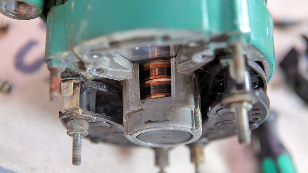 blauwasser_motor_laderegler_lichtmaschine_tausch_laeufer