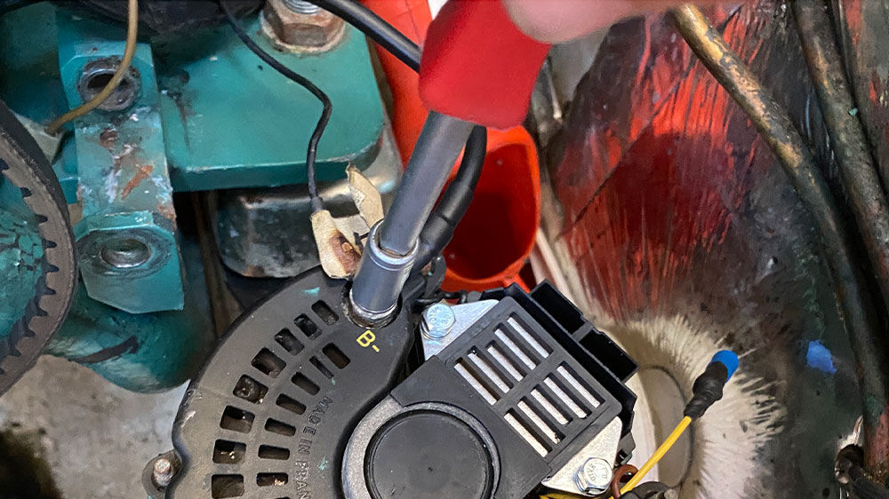blauwasser_motor_laderegler_lichtmaschine_tausch_zusammenbau