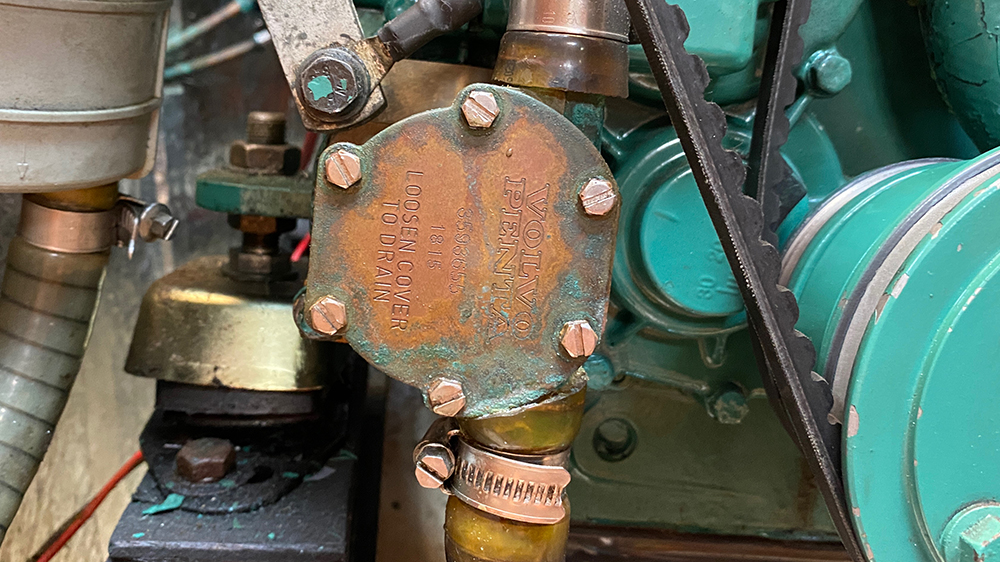 blauwasser_motor_seewasserpumpe_impellerwechsel_fertig