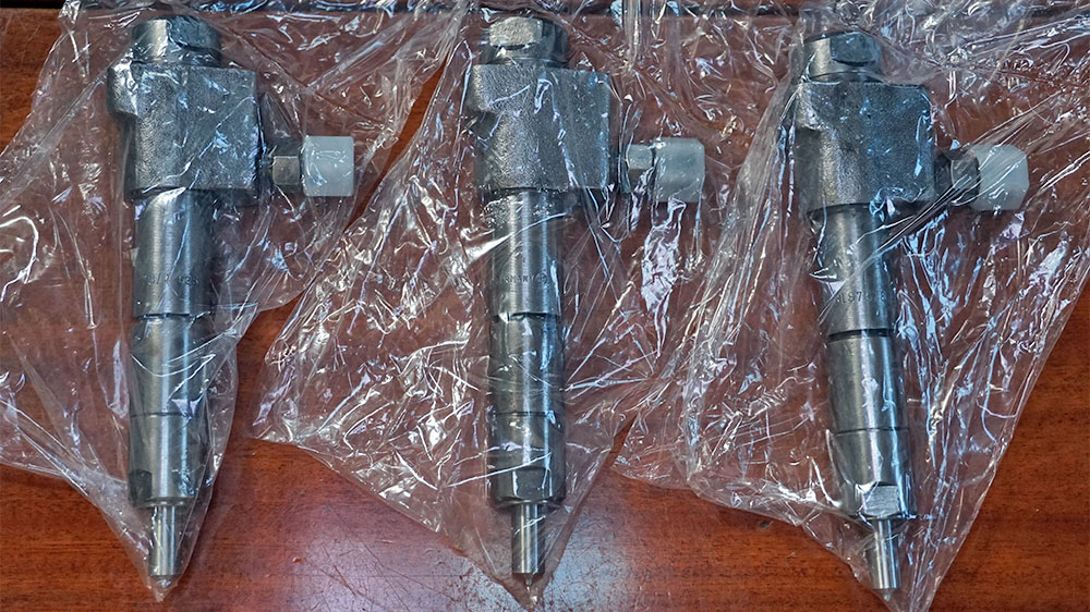 blauwasser_motor_wartung_abgasfaerbung_einspritzduesen_ueberholt