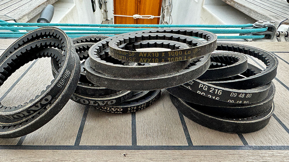 blauwasser_motor_wartung_keilriemenwechsel_auswahl