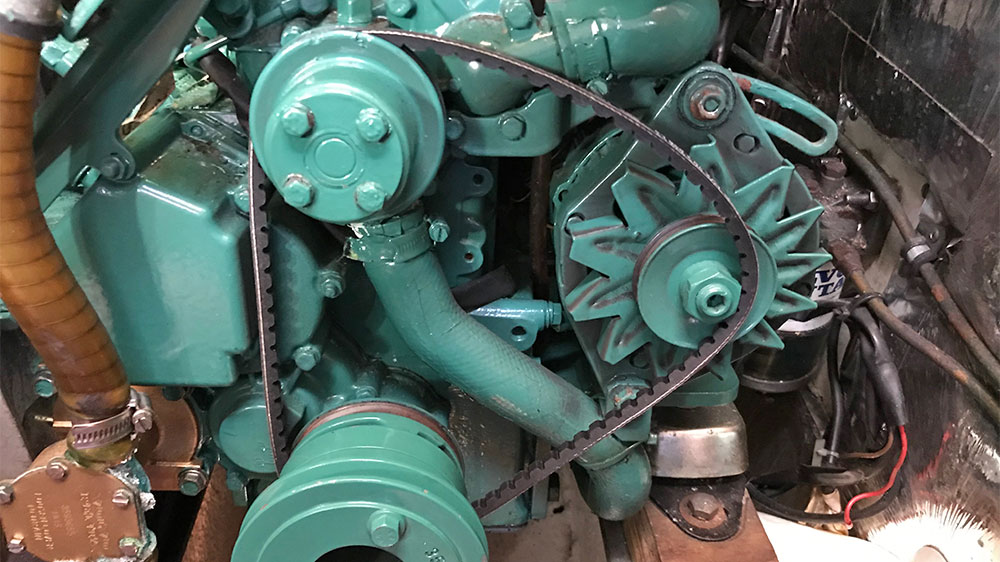 blauwasser_motor_wartung_keilriemenwechsel_rillen