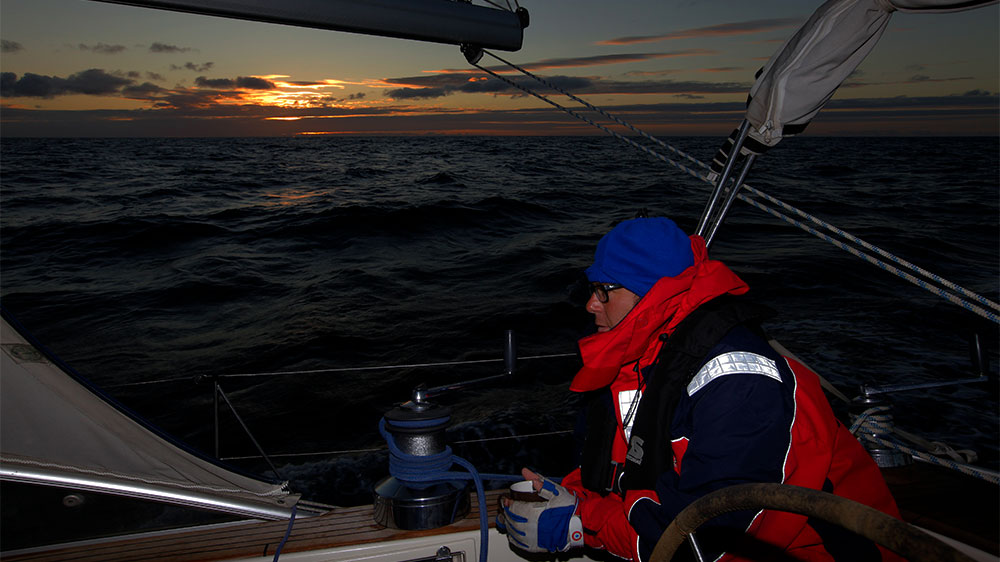 blauwasser_nachtfahrt_nachtsegeln_yacht_getraenk