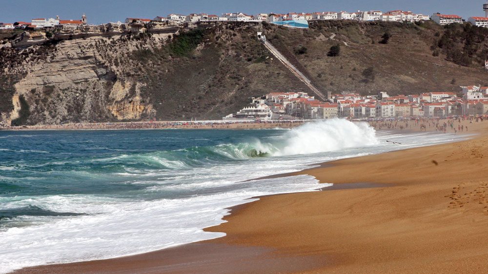 blauwasser_portugal_hafen_nazare_wellen_5