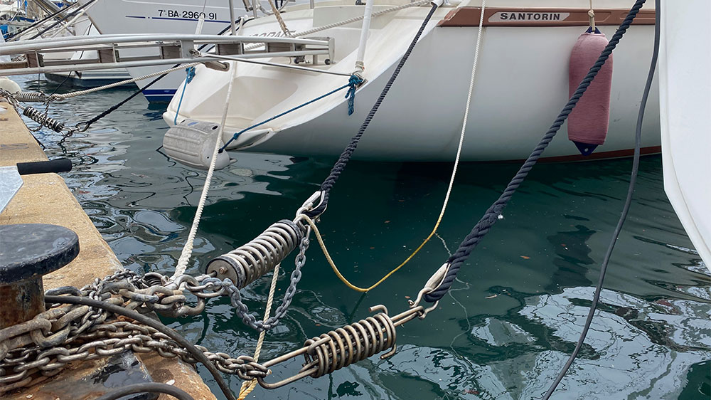 blauwasser_praxiswissen_yacht_ueberwintern_ruckdaempfer