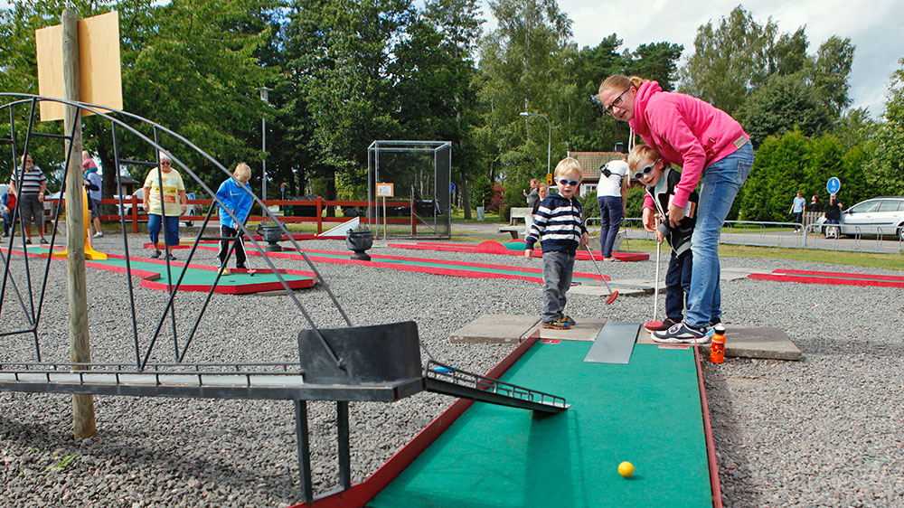 blauwasser_revier_schweden_goeta-kanal_kinder_minigolf_2