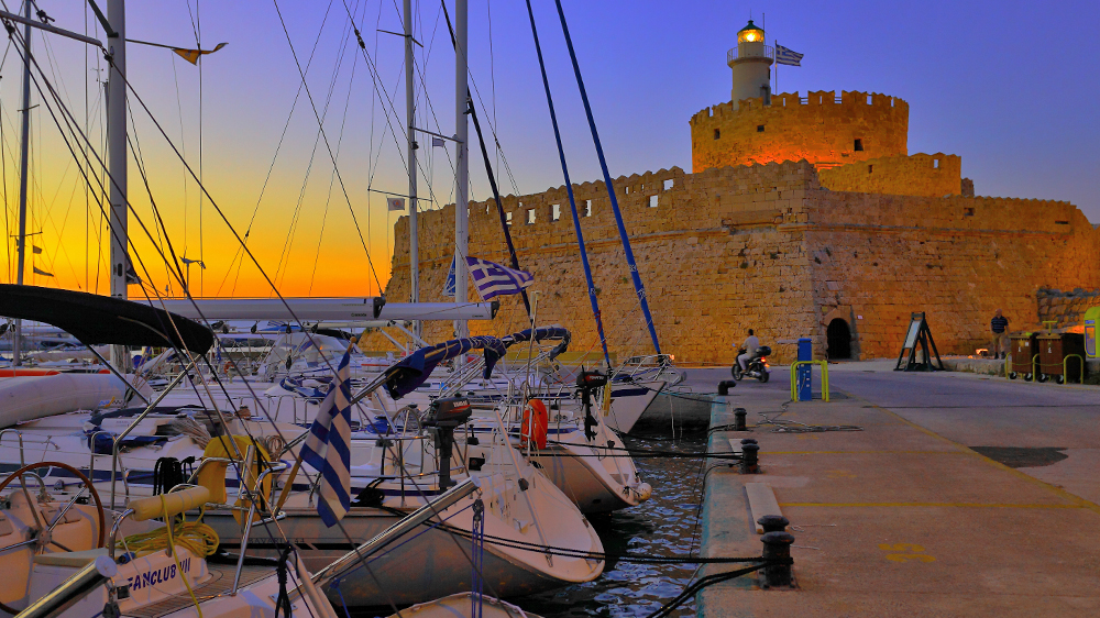 blauwasser_revierbericht_griechenland_dodekanes_rhodos_hafen