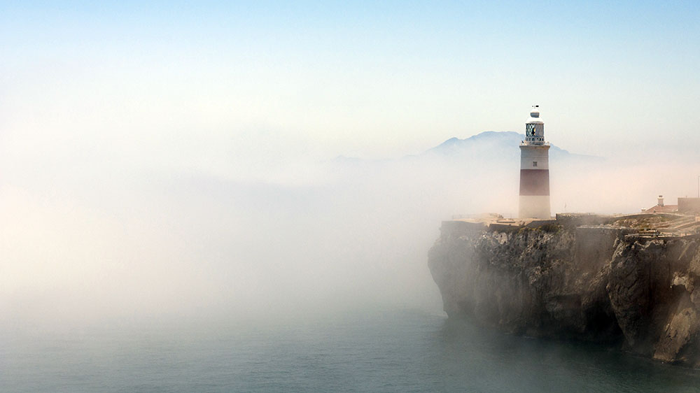 blauwasser_revierinfo_gibraltar_mittelmeer_nebel_2