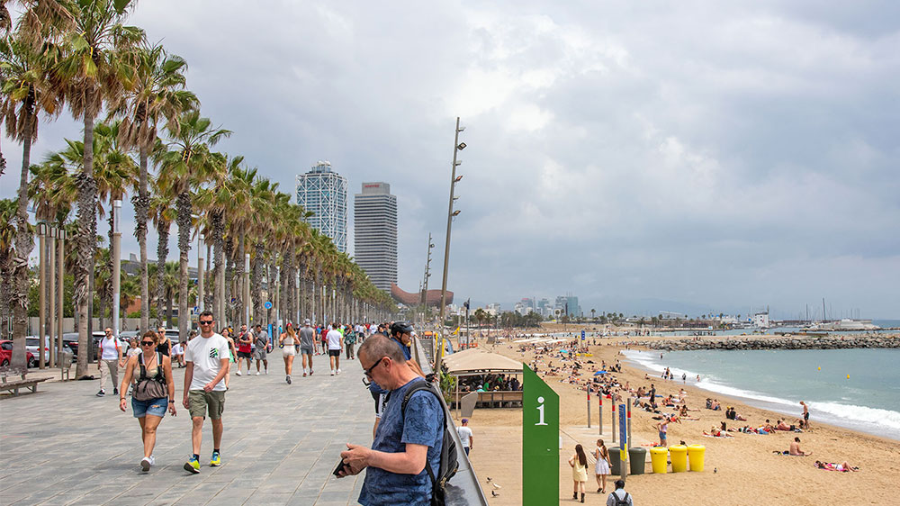 blauwasser_revierinformation_spanien_mittelmeer_costa_daurada_barcelona_strand_promenade