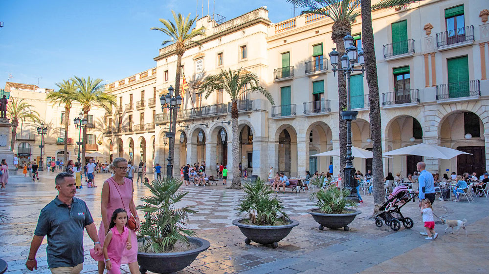 blauwasser_revierinformation_spanien_mittelmeer_costa_daurada_vilanova_altstadt