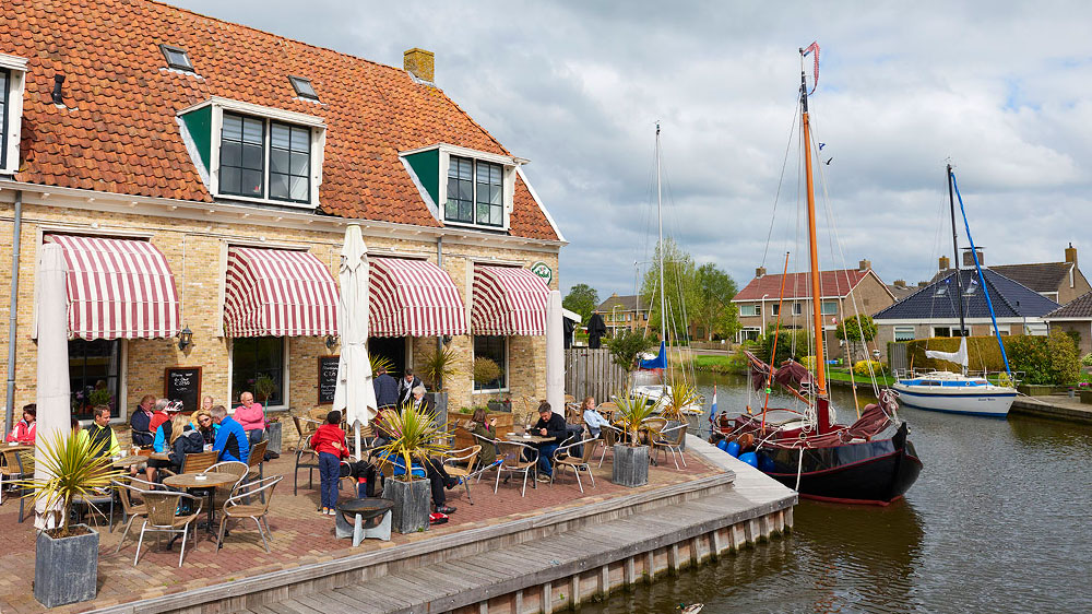 blauwasser_revierreportage_holland_plattbodenschiff_restaurant
