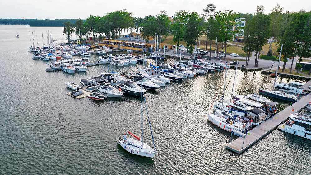 blauwasser_revierreportage_polen_masurische_seenplatte_port_stranda