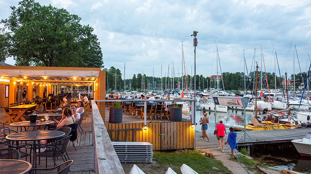 blauwasser_revierreportage_polen_masurische_seenplatte_port_stranda_restaurant