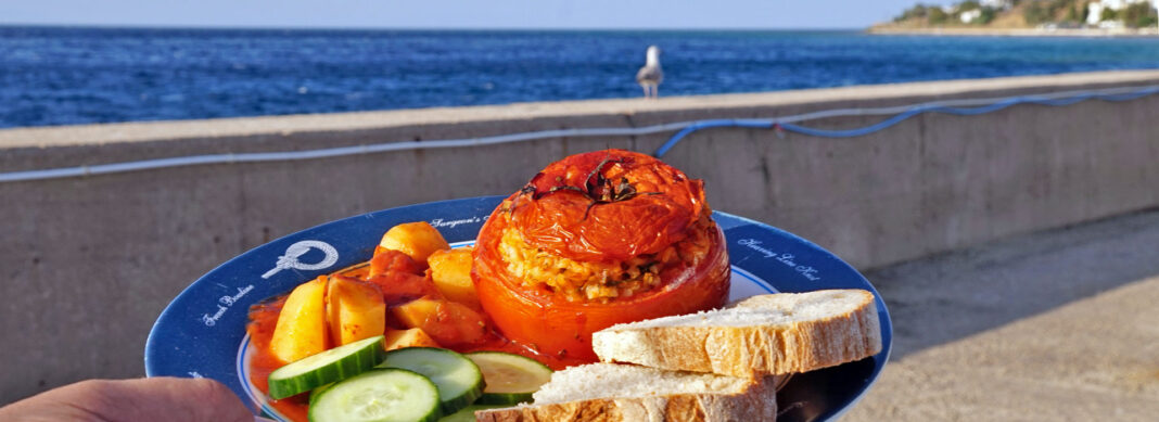 blauwasser_rezepte_gefuellte_tomaten_header ©️radiopelicano.de