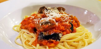 Rezept: Nudeln mit Auberginensauce