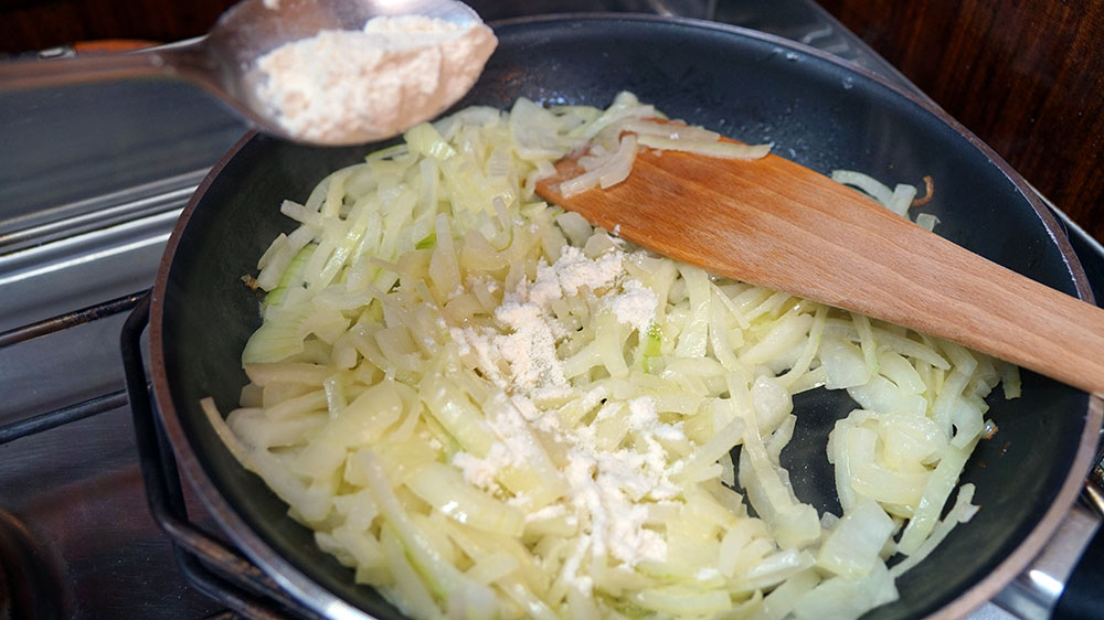 blauwasser_rezepte_zwiebelsuppe_zubereitung