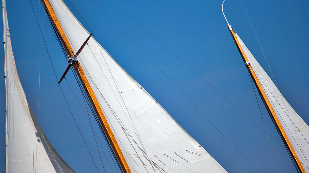 blauwasser_rigg_unterschiede_mast_holz
