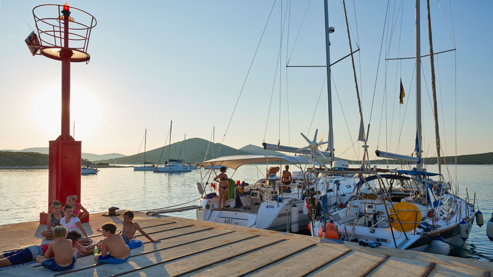 blauwasser_segeln_charter_kroatien_inseln_im_kvarner_haefen_und_ankerplaetze