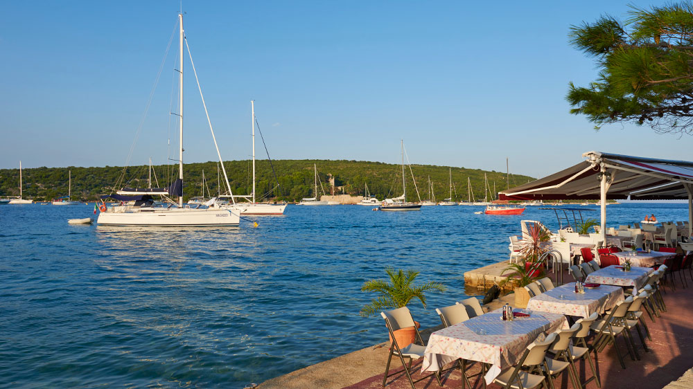 blauwasser_segeln_charter_kroatien_inseln_im_kvarner_ilovik_kanal