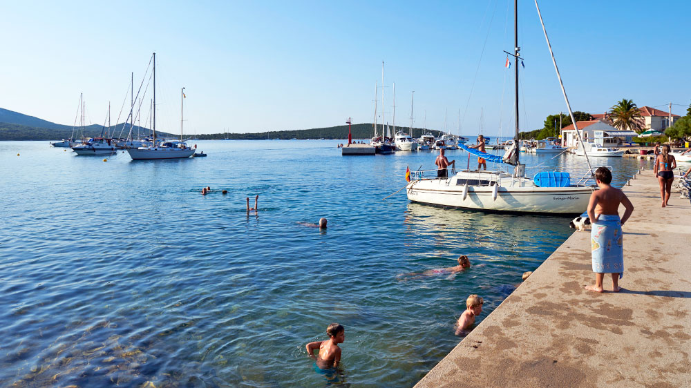 blauwasser_segeln_charter_kroatien_inseln_im_kvarner_molat_badestelle-