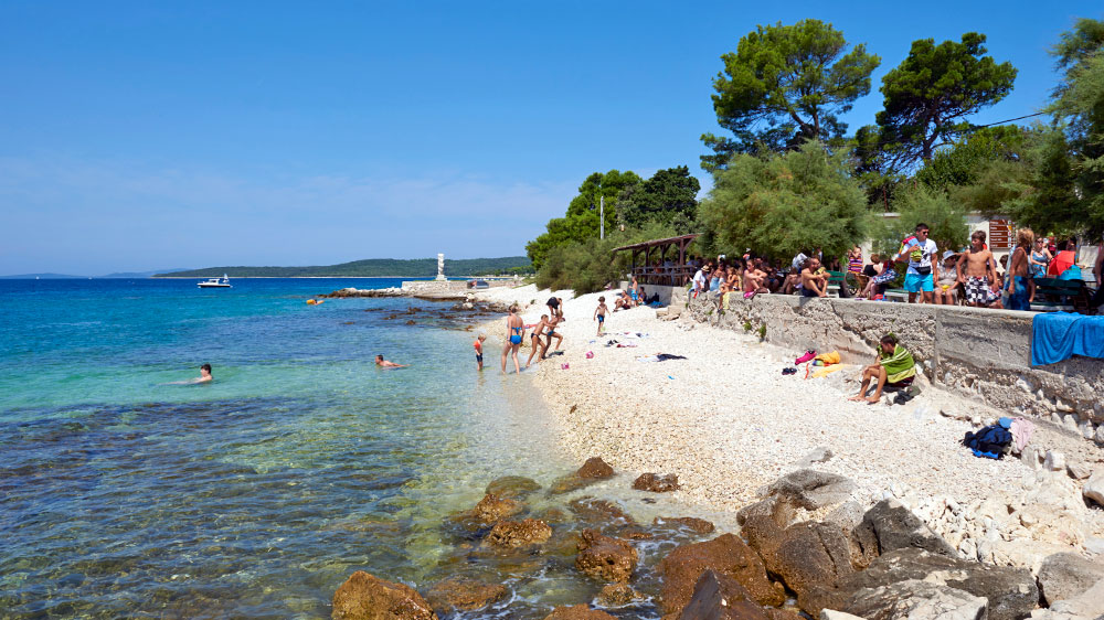 blauwasser_segeln_charter_kroatien_inseln_im_kvarner_silba_badestelle