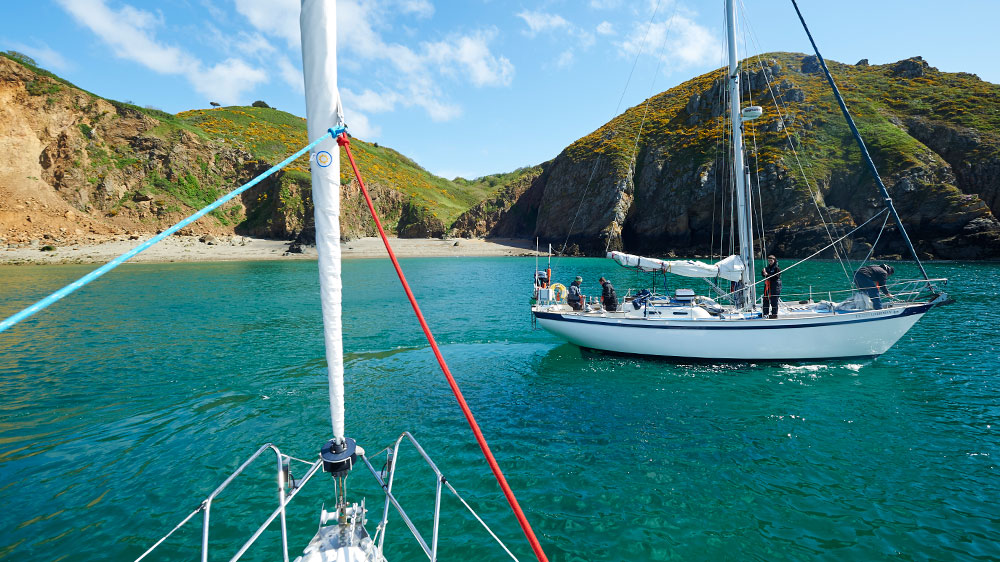 blauwasser_segeln_charter_nordbretagne_kanalinseln_insel_sark_dixcard_bay
