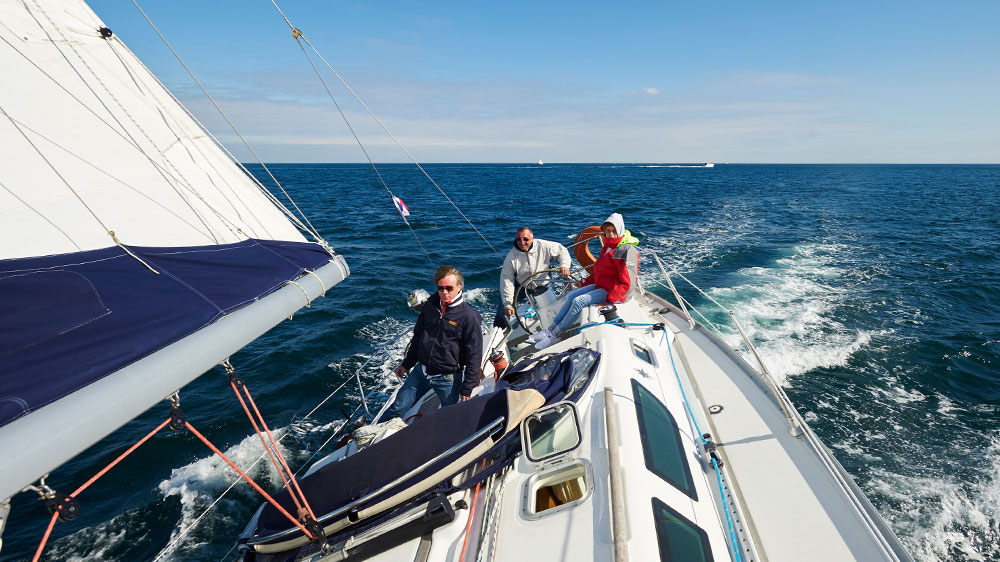 blauwasser_segeln_charter_nordbretagne_kanalinseln_segelimpression