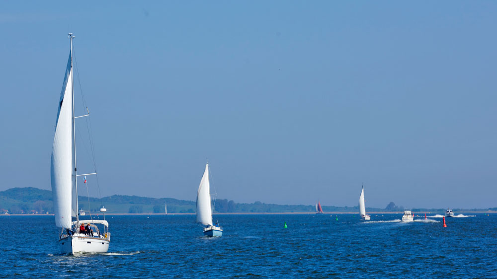 blauwasser_segeln_charter_ostsee_deutschland_mecklenburg_vorpommern_hiddensee_ansteuerung_hiddensee