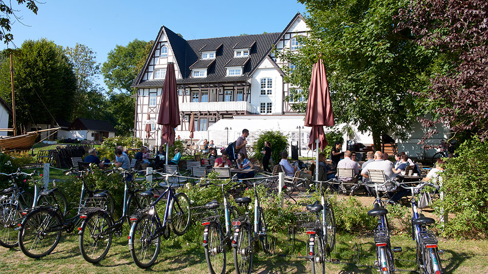 blauwasser_segeln_charter_ostsee_deutschland_mecklenburg_vorpommern_hiddensee_kloster_hittim