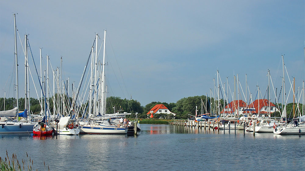 blauwasser_segeln_charter_ostsee_deutschland_mecklenburg_vorpommern_hiddensee_langer_ort