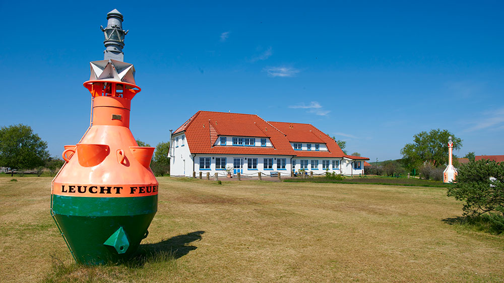 blauwasser_segeln_charter_ostsee_deutschland_mecklenburg_vorpommern_hiddensee_langer_ort_hafenmeisterei