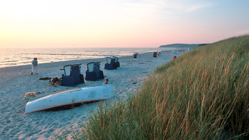 blauwasser_segeln_charter_ostsee_deutschland_mecklenburg_vorpommern_hiddensee_strand_sonnenuntergang