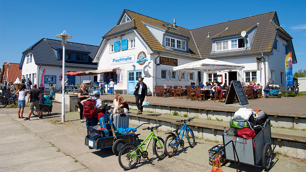 blauwasser_segeln_charter_ostsee_deutschland_mecklenburg_vorpommern_hiddensee_vitte_faehrhafen