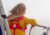 Tipps zum sicheren Segeln mit Kindern an Bord