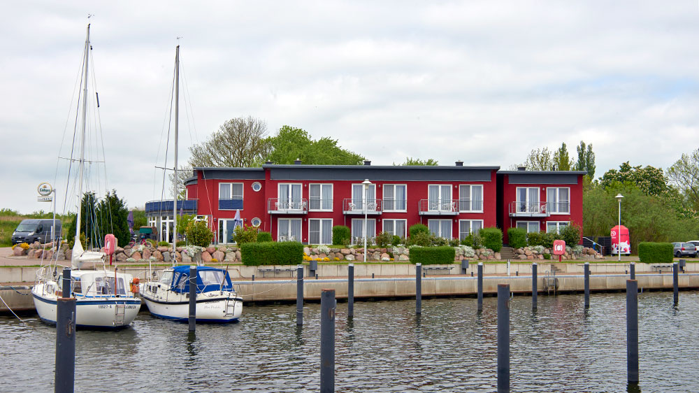 blauwasser_segeln_rund_ruegen_tipps_puddemin_hafen