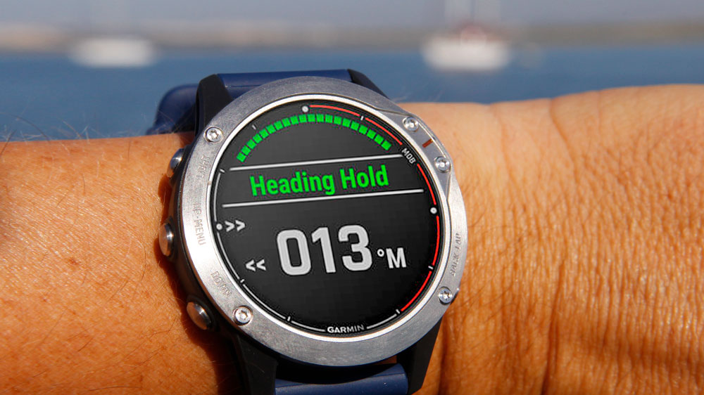 blauwasser_smartwatch_quatix_6_garmin_autopilot