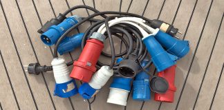 Landstrom (230 Volt): Diese Kabel und Adapter sind hilfreich