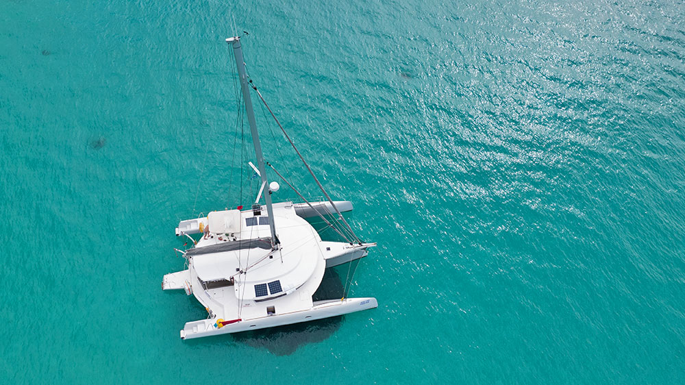 blauwasser_trimaran_neel_test_fahrbericht_charter_voelperspektive