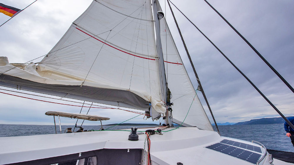 blauwasser_trimaran_neel_test_fahrbericht_charter_zweites_reff