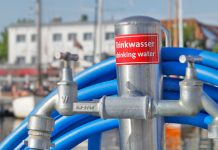 Weltweite Trinkwasserversorgung an Bord einer Yacht ohne Wassermacher
