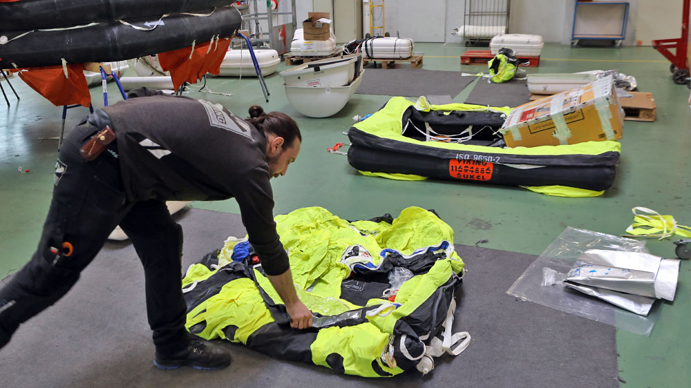blauwasser_wartung_rettungsinsel_schritte_sichtkontrolle
