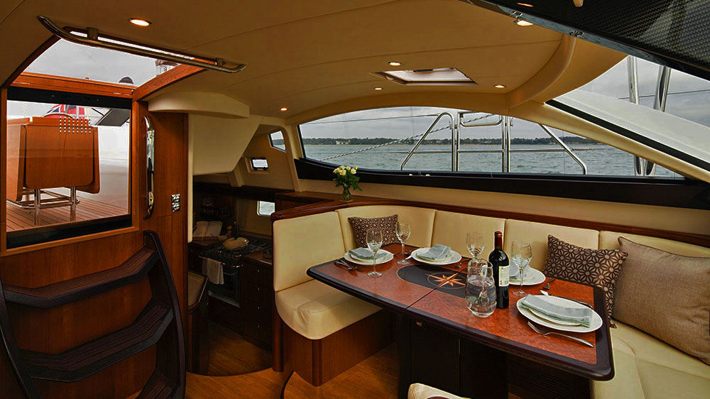 blauwasser_yacht_beleuchtung_grau
