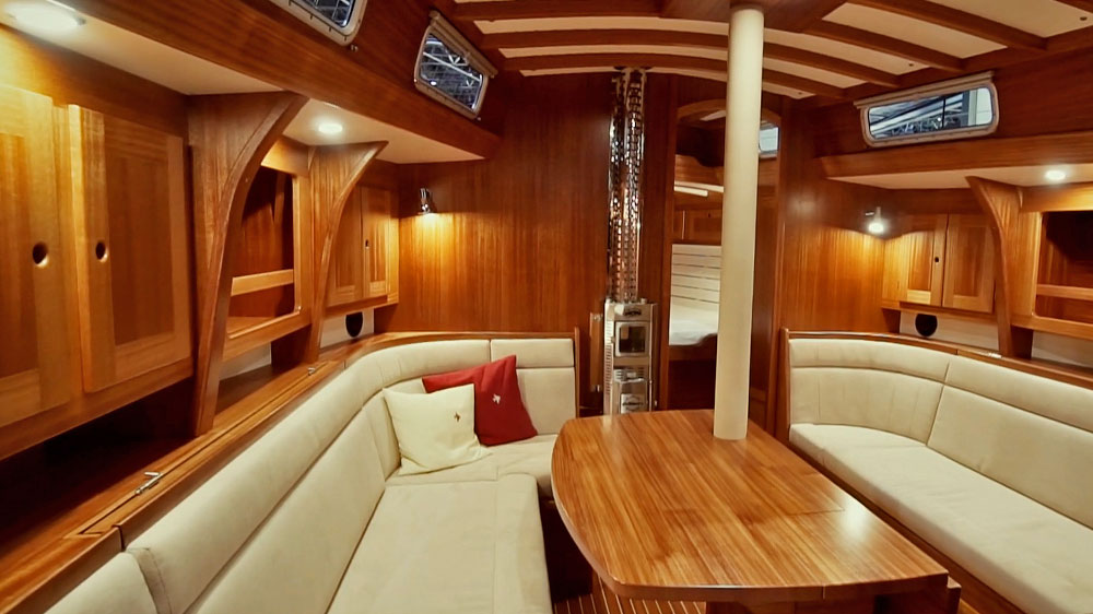 blauwasser_yacht_beleuchtung_unter_deck