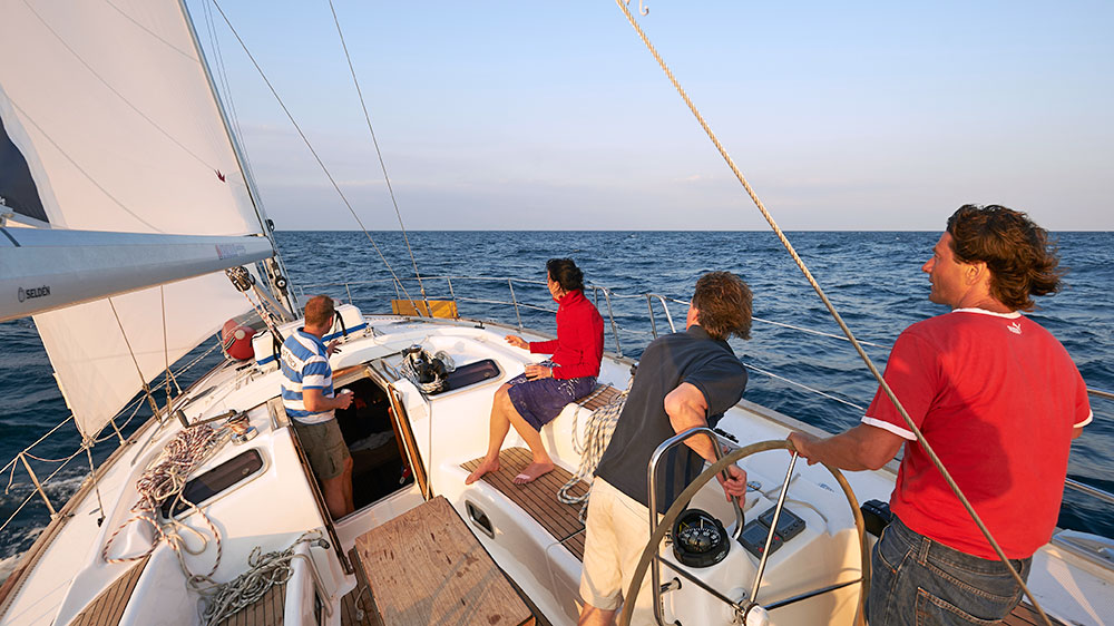 blauwasser_yacht_charter_segeln_einsteiger_anfaenger_bareboat