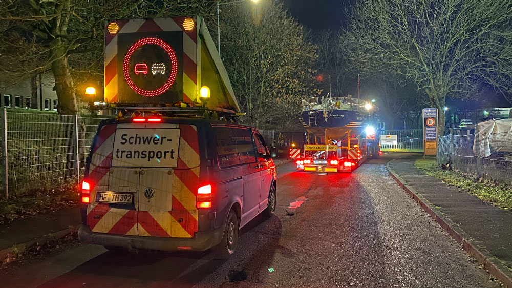 blauwasser_yacht_transport_strasse_lkw_schwertransport
